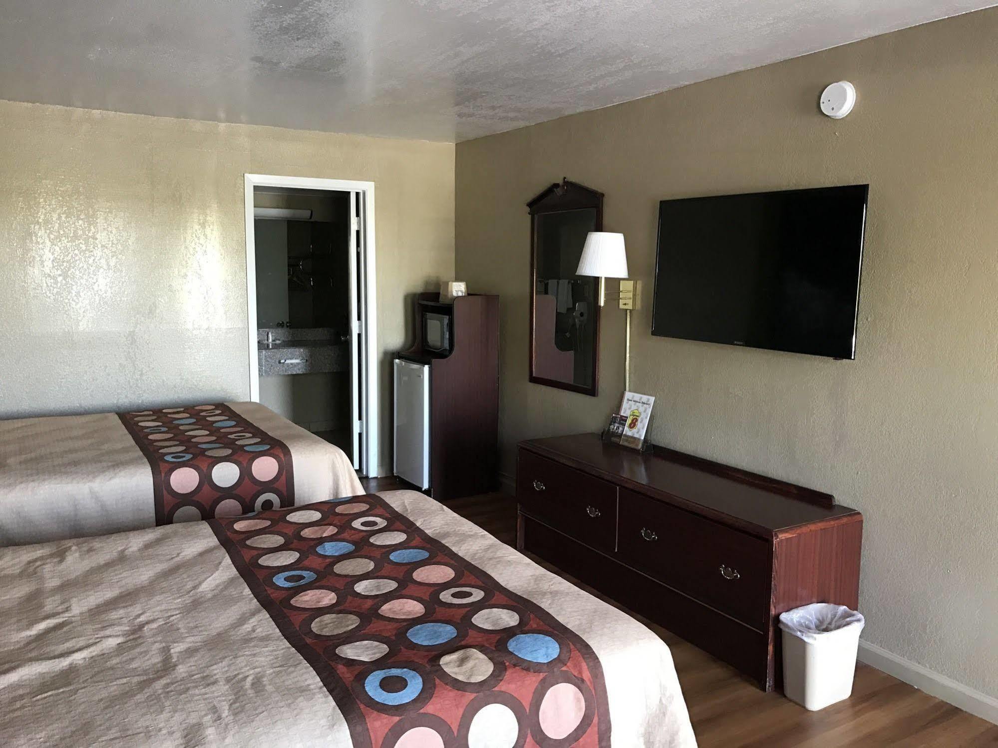 ซูเปอร์ 8 บาย วินด์แฮม ลิตเติ้ลร็อค/นอร์ท/แอร์พอร์ต Hotel นอร์ทลิตเติลร็อค ภายนอก รูปภาพ